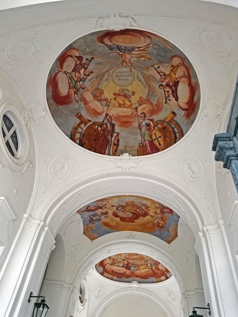 Ceiling Frescoes in Gate Building